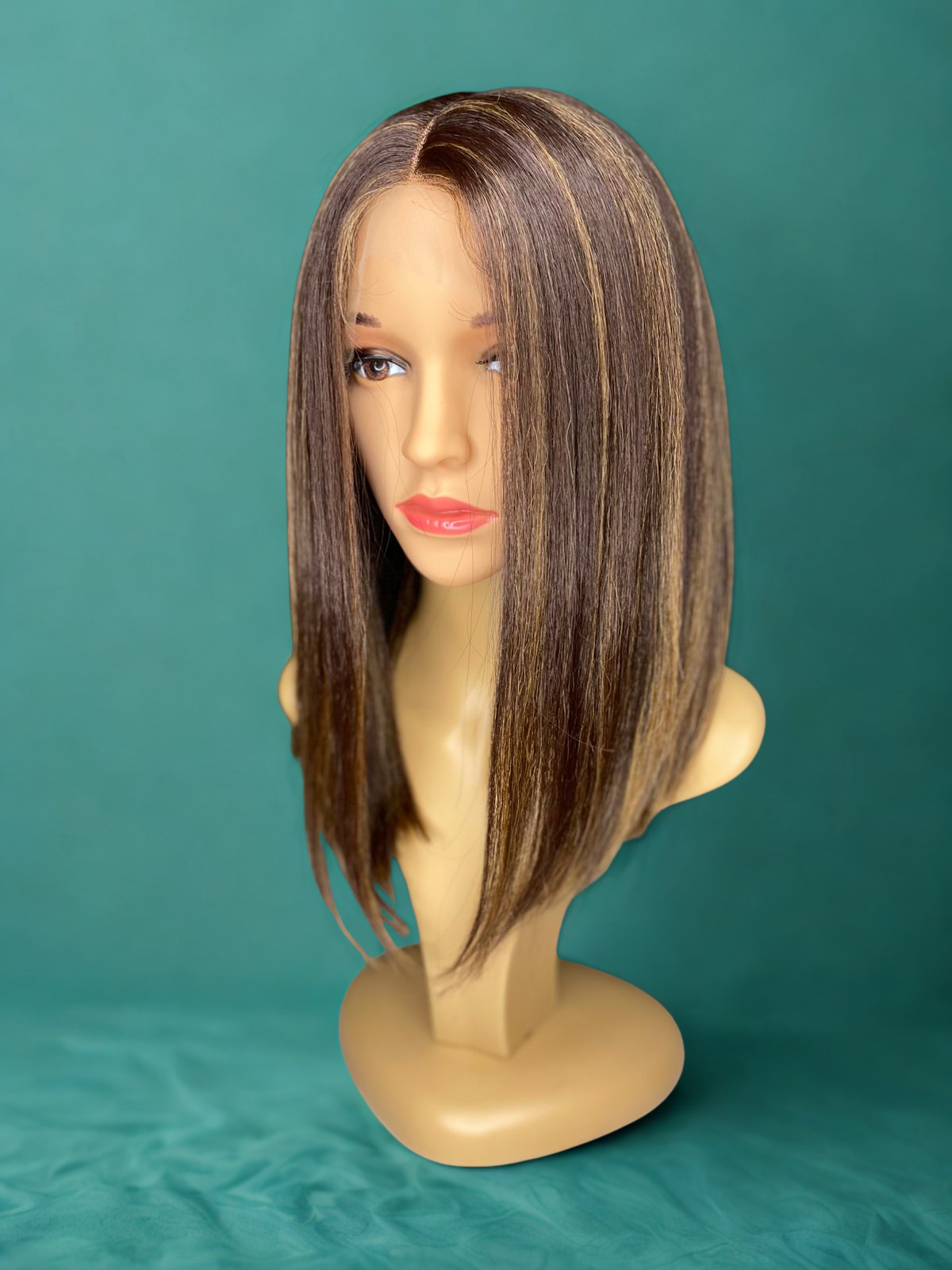 Peluca de melena mediana