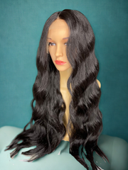 Peluca extra larga con division media